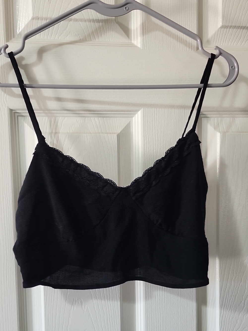 Forever 21 Black Lace-Trim Cami Tank